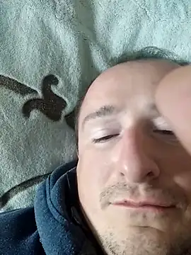 zurab39 online show from 09/28/25, 12:54