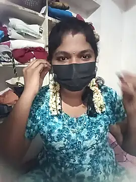 swetha01430 online show from 10/17/25, 04:20