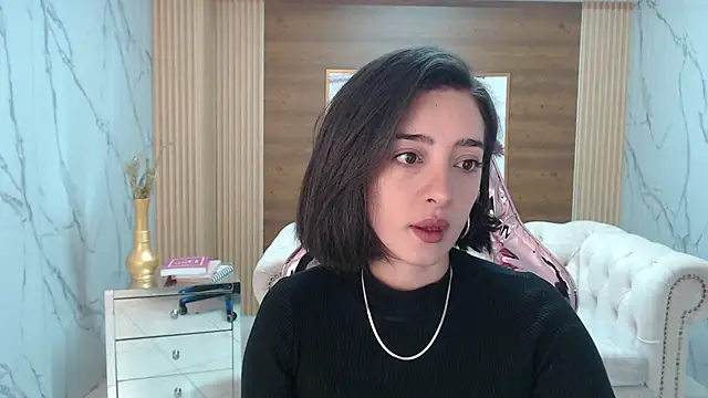 Snapshot of sara_lopez_s chatting on 01/13/26, 01:38 sara lopez s online show from 01/13/26, 01:38