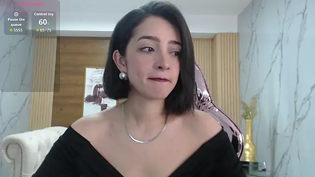 Snapshot of sara_lopez_s chatting on 03/27/26, 01:44 sara lopez s online show from 03/27/26, 01:44