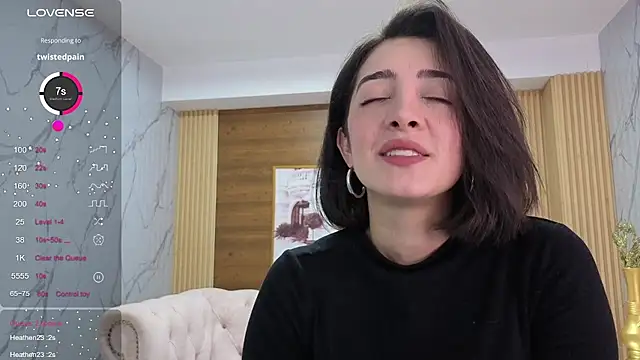 Snapshot of sara_lopez_s chatting on 04/18/26, 01:48 sara lopez s online show from 04/18/26, 01:48