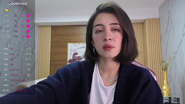 Snapshot of sara_lopez_s chatting on 04/21/26, 02:01 sara lopez s online show from 04/21/26, 02:01