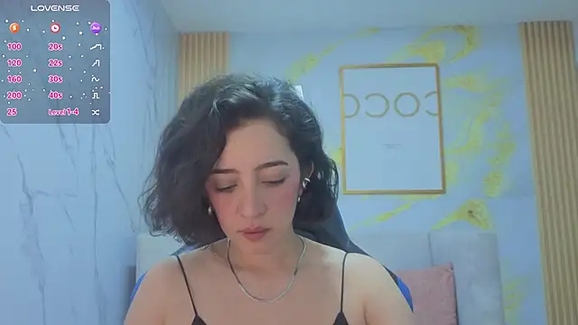 Snapshot of sara_lopez_s chatting on 05/24/26, 01:27 sara lopez s online show from 05/24/26, 01:27