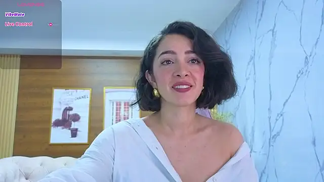 Snapshot of sara_lopez_s chatting on 06/30/26, 01:45 sara lopez s online show from 06/30/26, 01:45