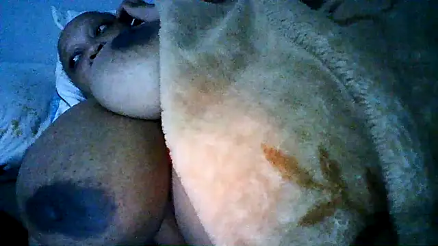 Yellobonepussy online show from 09/30/25, 01:32