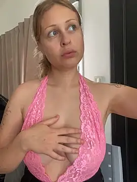 DababyMartina online show from 10/17/25, 11:46