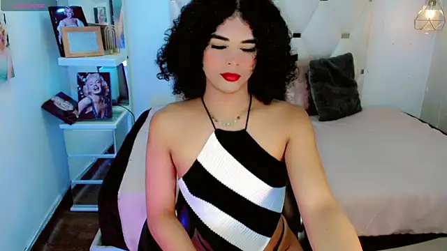 Veronica Misst  online show from 09/10/25, 11:43