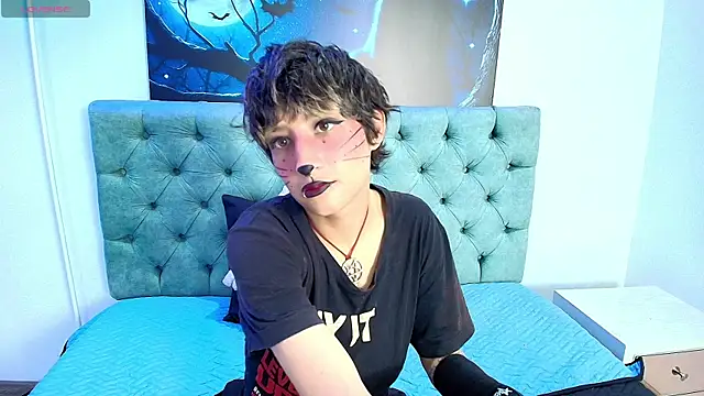 IsabelCortezz online show from 10/04/25, 11:52