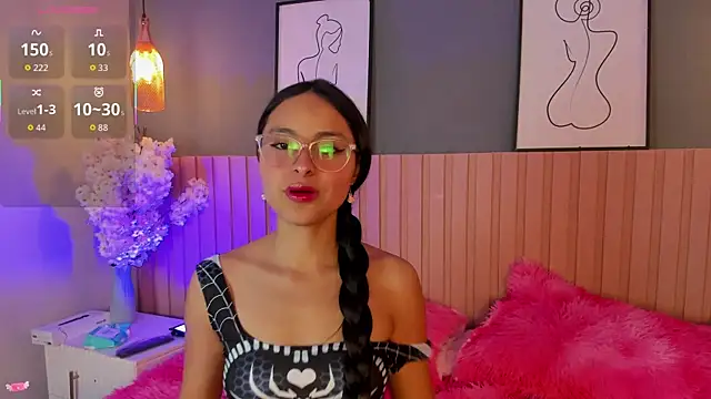 Annie  2 online show from 09/15/25, 12:16