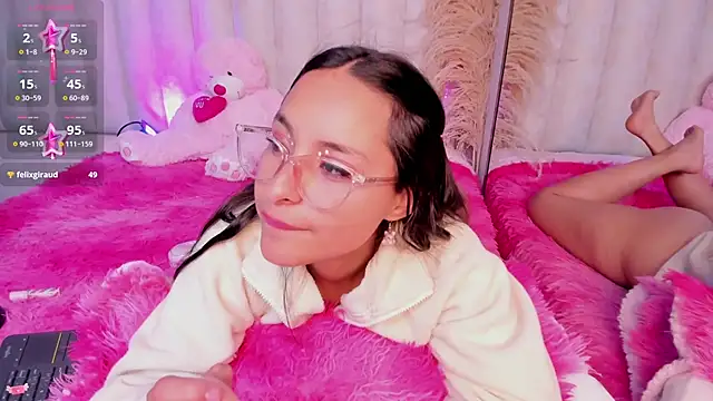 Annie  2 online show from 10/11/25, 02:26