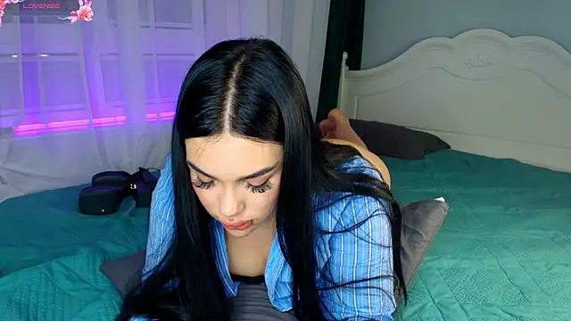 Snapshot of katerine_Monroe chatting on 02/21/26, 03:35 katerine Monroe online show from 02/21/26, 03:35