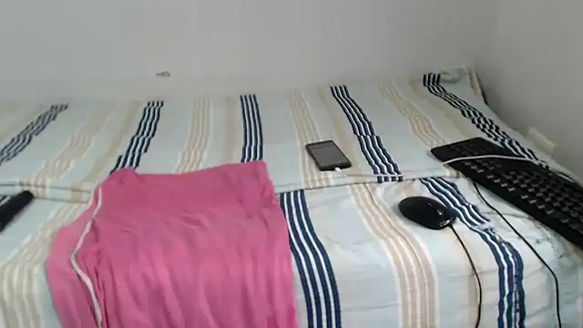 juicybabee699 online show from 09/12/25, 06:24