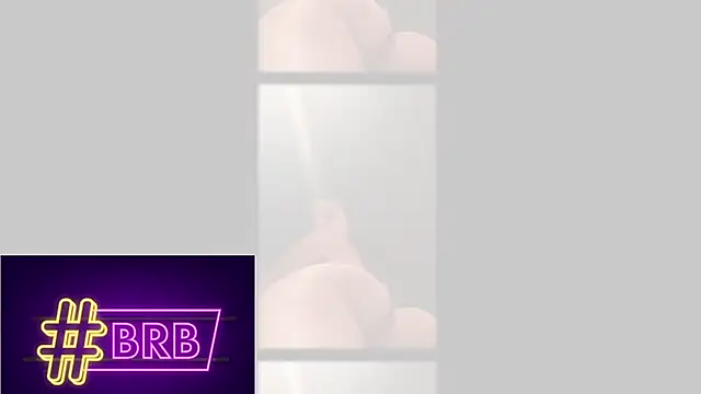 Snapshot of Roma_miilk chatting on 11/06/25, 01:17 Roma miilk online show from 11/06/25, 01:17