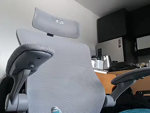 Snapshot of PoneiHetero chatting on 09/09/25, 04:06 PoneiHetero online show from 09/09/25, 04:06