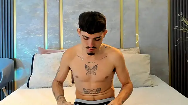 NikoStone  online show from 11/05/25, 04:23