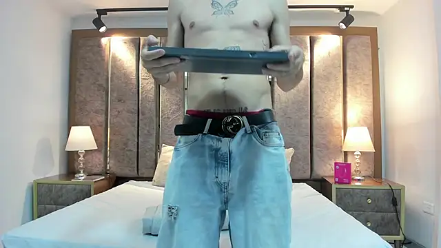 NikoStone  online show from 11/29/25, 04:04