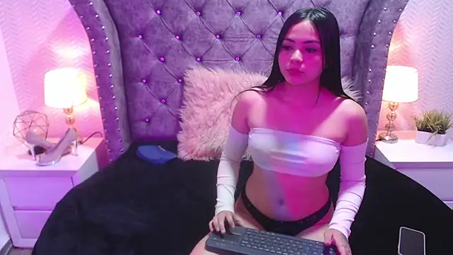 Scarlett Love  online show from 09/13/25, 01:00