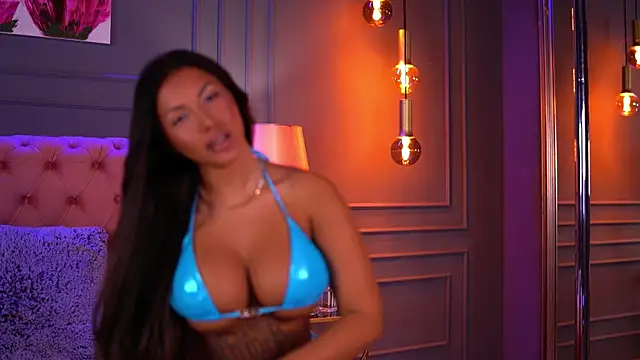 AishaaDevoe online show from 07/20/26, 06:32