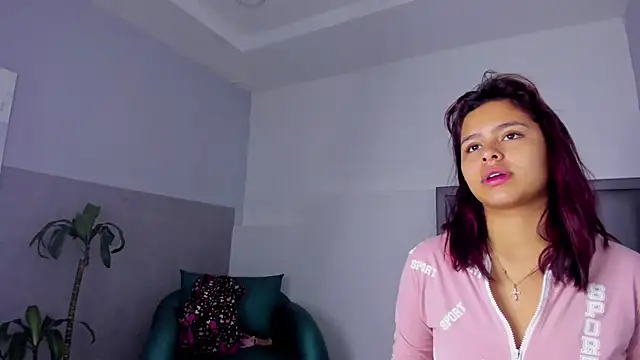 Snapshot of Sofia_villareal chatting on 10/03/25, 11:18 Sofia villareal online show from 10/03/25, 11:18