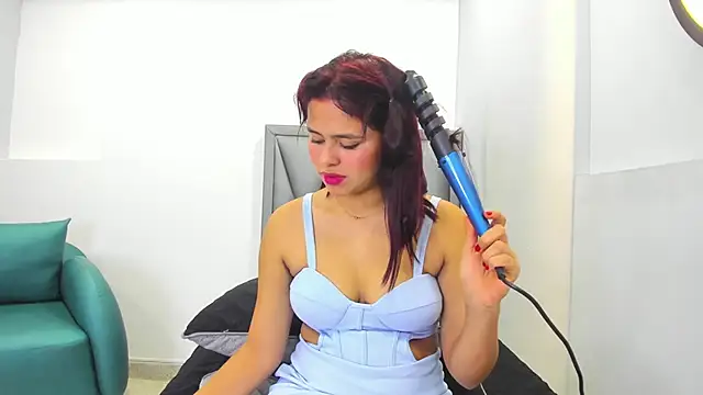 Snapshot of Sofia_villareal chatting on 10/09/25, 12:47 Sofia villareal online show from 10/09/25, 12:47