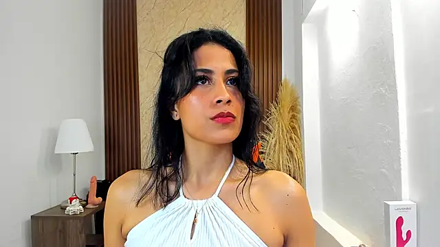 Snapshot of Thais_kim chatting on 11/28/25, 01:36 Thais kim online show from 11/28/25, 01:36