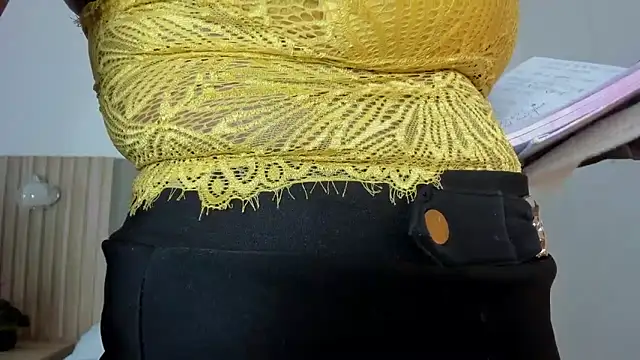 coral15  online show from 12/16/25, 02:27