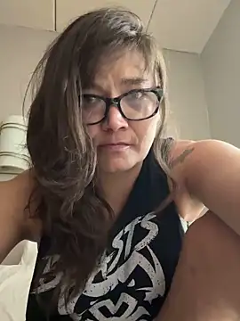 cupcakekitty1414 online show from 09/11/25, 10:26