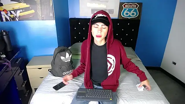 Aaron Fordd online show from 10/17/25, 05:59