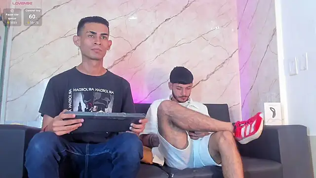 Golldens Dreamss online show from 10/14/25, 07:58