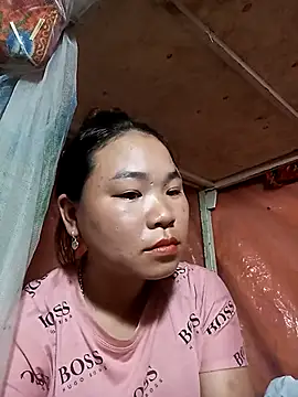 Snapshot of may-squirl chatting on 10/14/25, 11:44 may-squirl online show from 10/14/25, 11:44