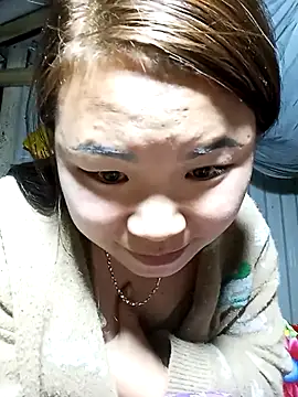 Snapshot of may-squirl chatting on 11/30/25, 11:03 may-squirl online show from 11/30/25, 11:03