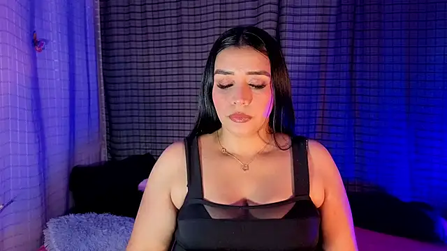 Snapshot of Kayleemorales chatting on 10/23/25, 04:17 Kayleemorales online show from 10/23/25, 04:17