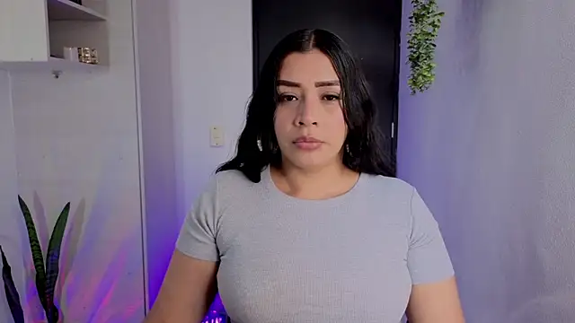 Kayleemorales online show from 05/08/26, 06:02
