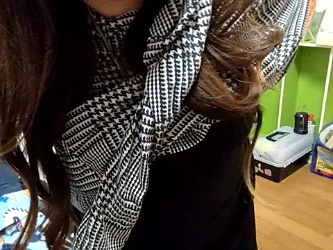 Snapshot of AYA_dayo chatting on 11/03/25, 01:34 AYA dayo online show from 11/03/25, 01:34