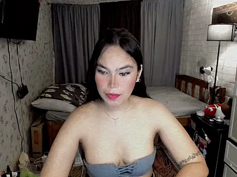 awesomegurl21 online show from 10/09/25, 04:32
