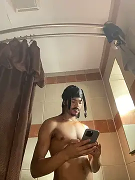 Snapshot of TRILLAHUNG chatting on 10/01/25, 02:45 TRILLAHUNG online show from 10/01/25, 02:45