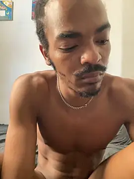 Snapshot of TRILLAHUNG chatting on 10/06/25, 05:10 TRILLAHUNG online show from 10/06/25, 05:10