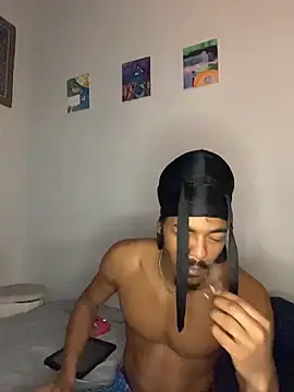 Snapshot of TRILLAHUNG chatting on 10/13/25, 02:44 TRILLAHUNG online show from 10/13/25, 02:44