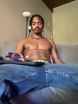 Snapshot of TRILLAHUNG chatting on 10/24/25, 01:51 TRILLAHUNG online show from 10/24/25, 01:51