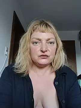 LiluLiluLilu online show from 07/28/26, 06:20
