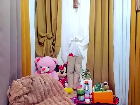 Snapshot of imallyoures69 chatting on 11/15/25, 05:27 imallyoures69 online show from 11/15/25, 05:27