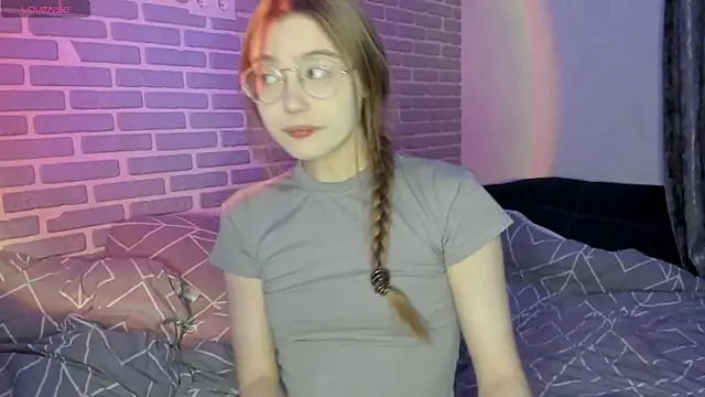 fetchingcouplee online show from 10/16/25, 02:29