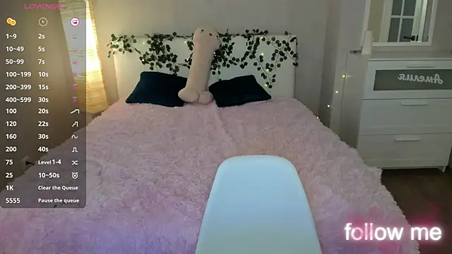 LightStar 18 online show from 09/18/25, 07:54