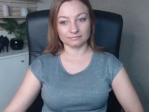 angelaSamt online show from 10/02/25, 05:36