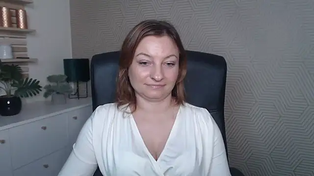 angelaSamt online show from 11/15/25, 08:00