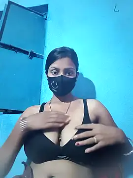 posewith online show from 09/17/25, 09:27