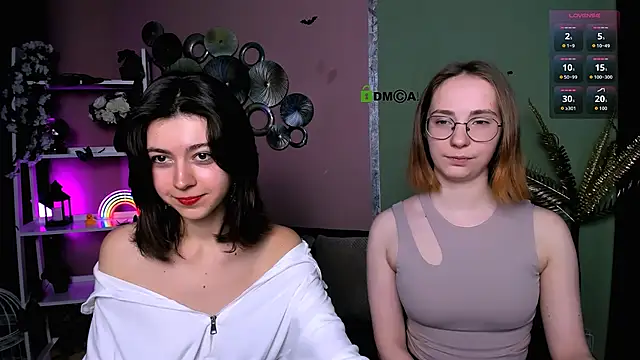 kitniss dreamy online show from 12/15/25, 01:26