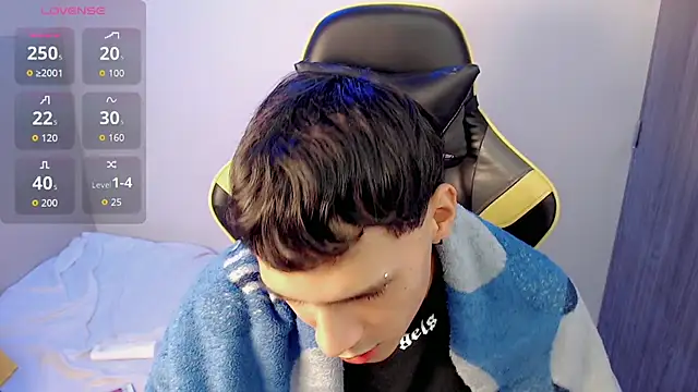 Snapshot of yankees_ chatting on 09/15/25, 05:29 yankees online show from 09/15/25, 05:29