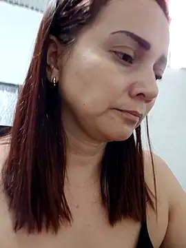 Snapshot of Amanda39 chatting on 11/05/25, 12:49 Amanda39 online show from 11/05/25, 12:49