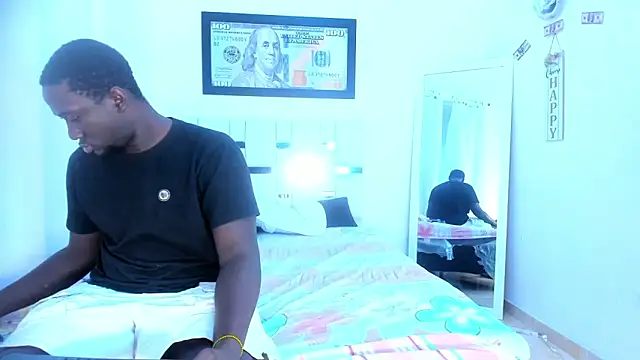 Snapshot of lucas_manzon chatting on 11/26/25, 02:07 lucas manzon online show from 11/26/25, 02:07